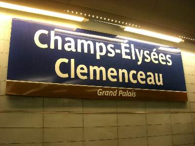 シャンゼリゼ Champs-Elysees Clemenceau 駅