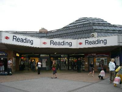 Reading 駅